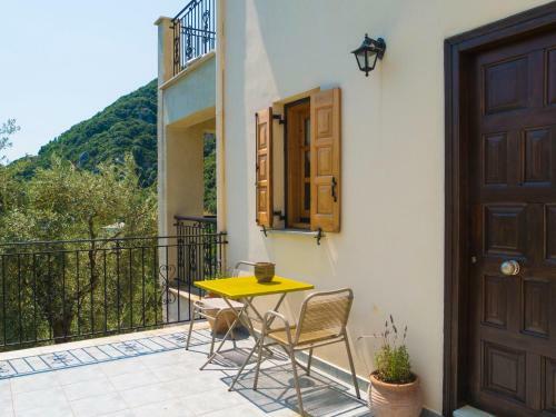 Olive House In Damoucharu With A Sea View