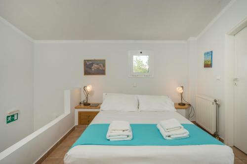 Kiani Seafront Apartments