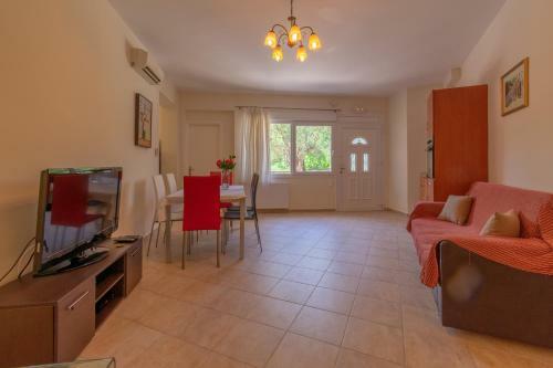 Villa Leo Dassia Corfu