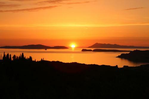 Sunset Sea View Villa 5