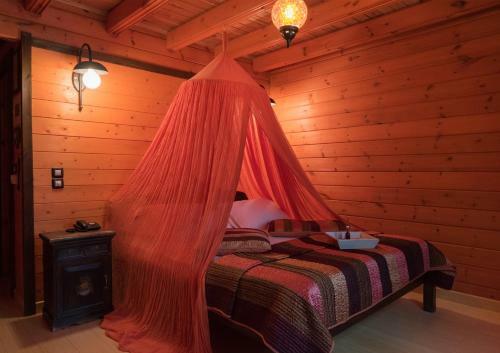 Hostal Colours' Chalet