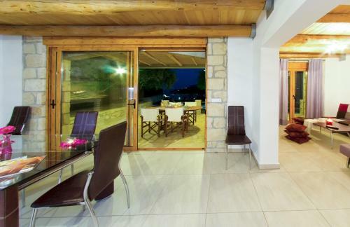 Villa Tireda With Private Swimming Pool