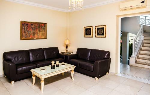 Niki Apartments