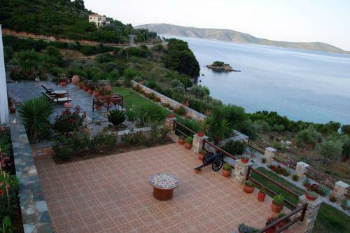 Vila Elena 2 Astoning View