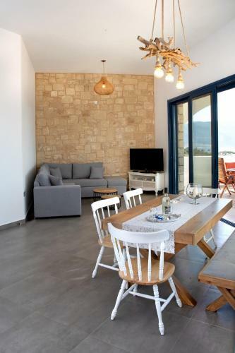 Aelia Luxury Villa