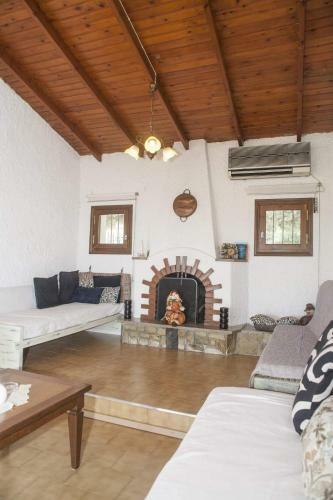 Villa Mary's House