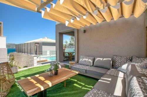 White Rock Villas Nikiana