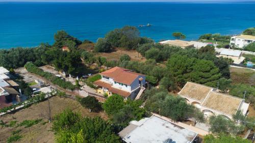 Apartamento Tetraktys Estate At The Beach