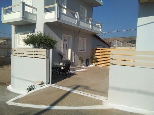 Sea Side House Rapanas