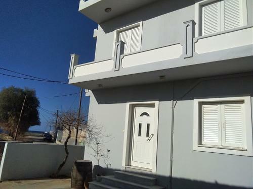 Sea Side House Rapanas