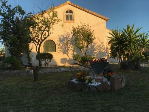 Su Casa Apartments
