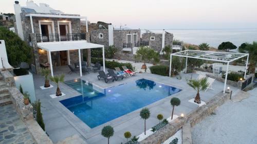 Achlia Beach Villa