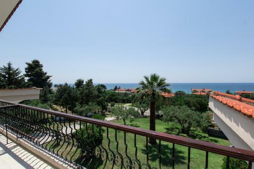 Katerina's Garden Mola Kaliva