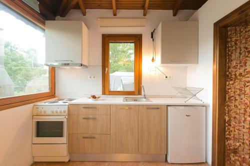 #flh - Barefoot Beachfront Bungalows