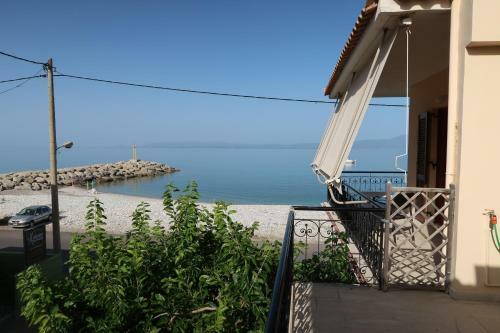 Akrogiali Beach Apartments