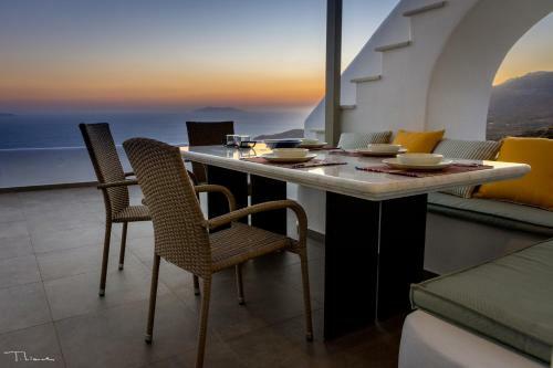 Villa Alos Residence