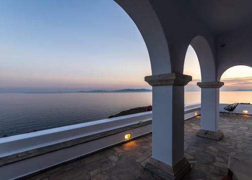 Villa La Chapelle Ouest In Tinos