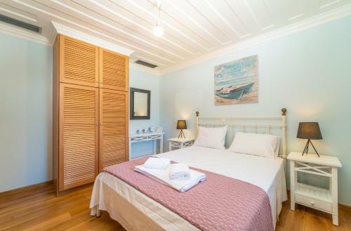 Siora Tanto Rustic Villa