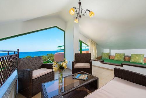 Seaside Helios Mare Villa