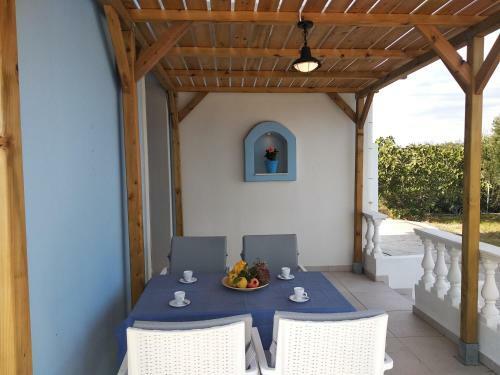 Rita Mare Seafront Villas