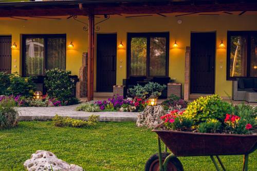 Apartamento Simi Luxury Suites