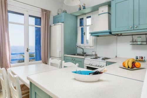 Aigeis-milos Suites