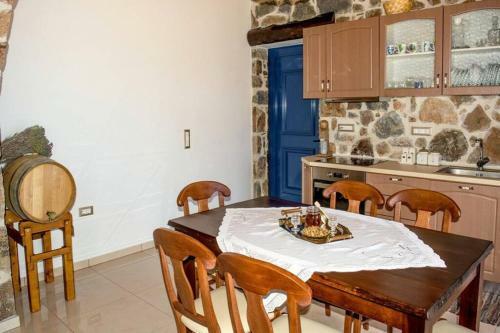 Villa Traditional Elegance With Privacy & Amazing Views