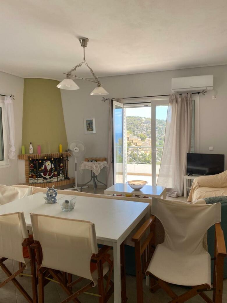 Mikro Amoni Beach Villa