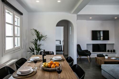 Villa Family Home