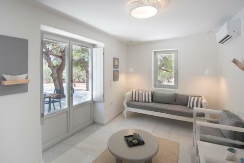 Ciel Brand New Villa With Private Pool In Isterni