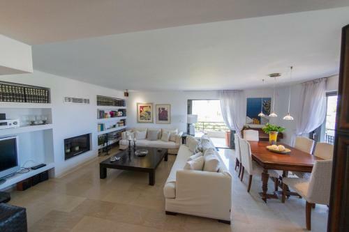 New!! Enjoy The Sea View At Fully Equipped 2br House