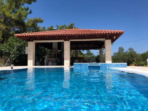 Apartamento Fiore Di Rodi - Private Pool, Jacuzzi And Barbecue