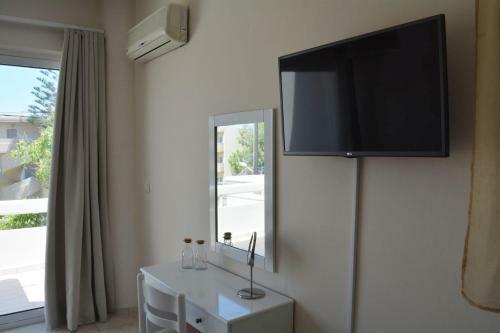 Evani Apartments