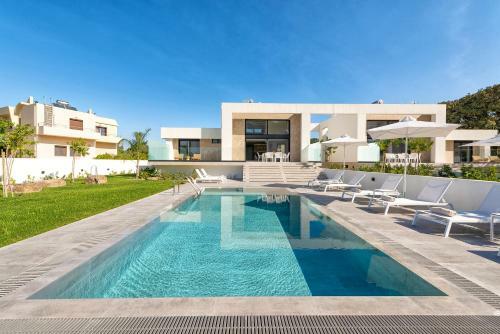 Aurum Villas