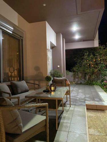 Dionysus Seaside Villa