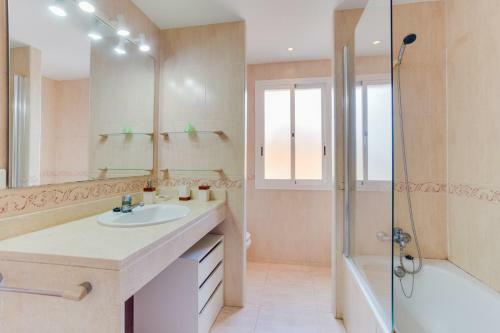 Villa Barcar�s