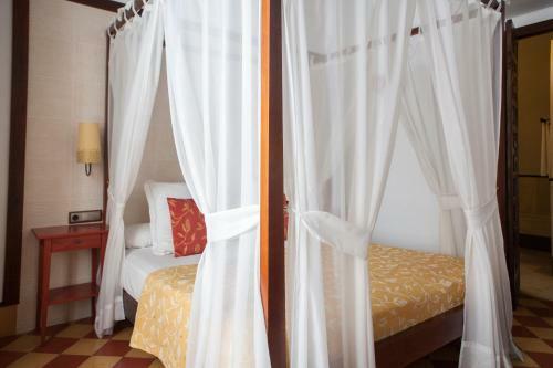 Hostal Palacio San Bartolom�