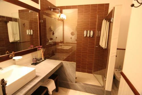 Hostal Palacio San Bartolom�