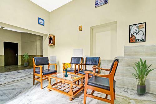 Oyo Flagship 87534 Hotel Rajshree Niwas
