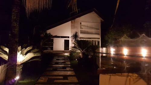 Linda Casa Alto Padr�o - Ubatuba Sp