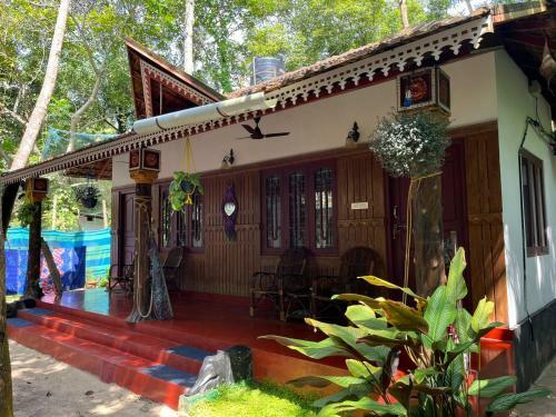 Bed & Breakfast Kerala Cottage-marari Beach House