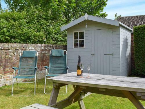 Pond Cottage