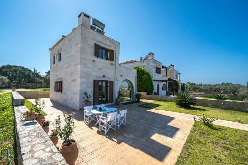 Villa Fos Residence - ???