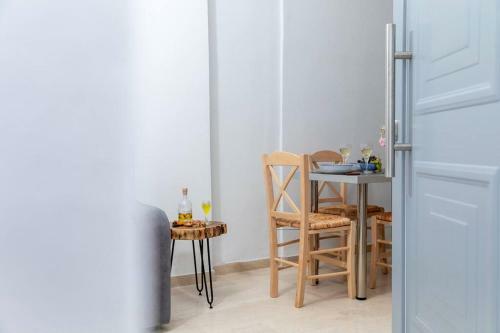 Zoe's Residence