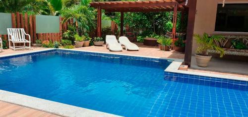 Casa Com Lazer Em Praia Privativa Em Guarajua Ba
