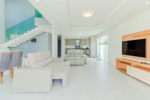 Gb57 Excelente Casa 8 Su�tes - 200m Da Praia