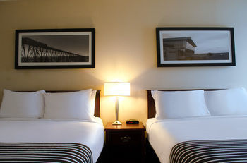 Hotel Sandmanedmonton West