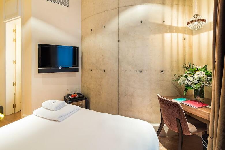 Hotel Do Pla�a Reial G.l.