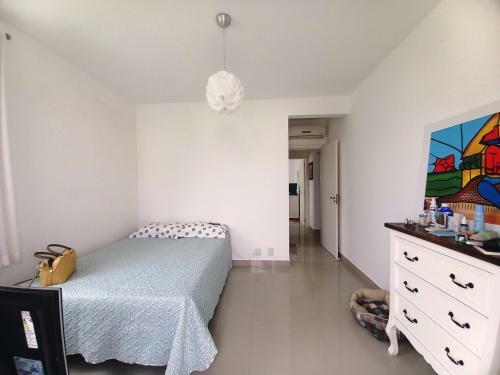 Apartamento Apto 2 Dorms, Su�te, Ar, 470m Do Mar, Praia de Palmas, Sc. Cod449