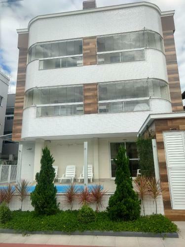 Apartamento Apto Com Piscina - Praia de Palmas - 303
